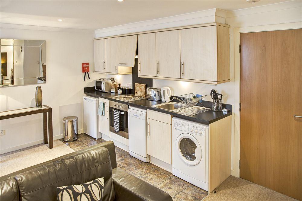 Fountain Court Apartments - Grove Executive เอดินบะระ ภายนอก รูปภาพ