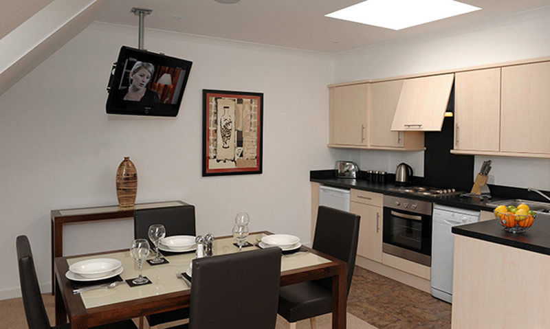 Fountain Court Apartments - Grove Executive เอดินบะระ ภายนอก รูปภาพ