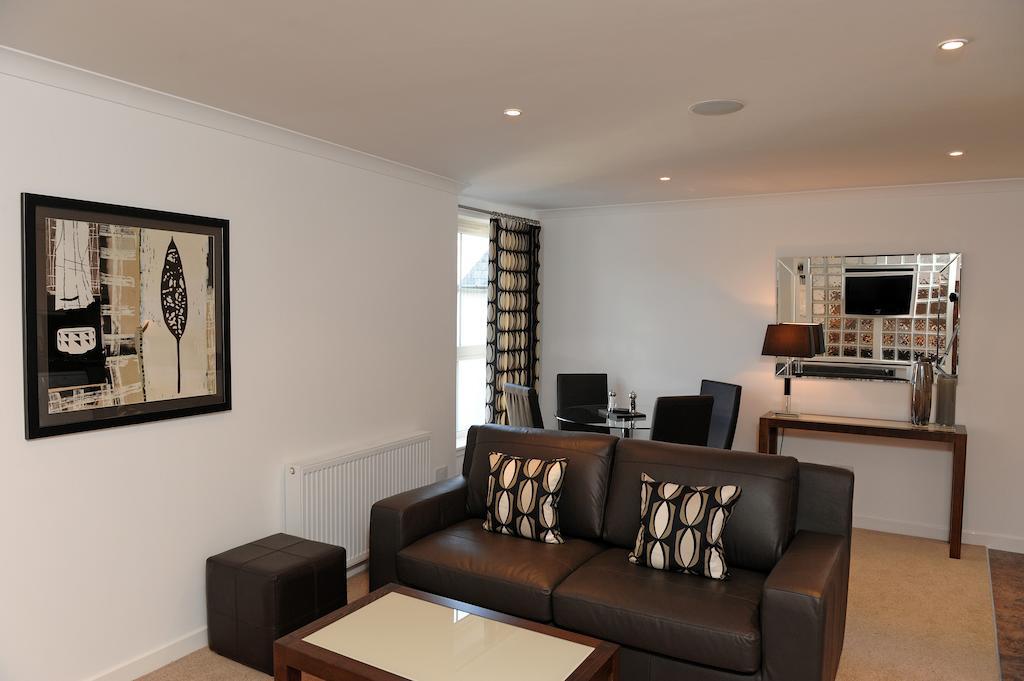 Fountain Court Apartments - Grove Executive เอดินบะระ ภายนอก รูปภาพ
